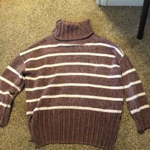 Worn only a few times, turtle neck chunky sweater